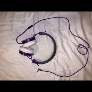 iLuv headphones